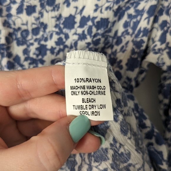 Papermoon Addley Clip Dot Woven Blue&White Floral 3/4 Sleeve Rayon Blouse Size S - Picture 7 of 8